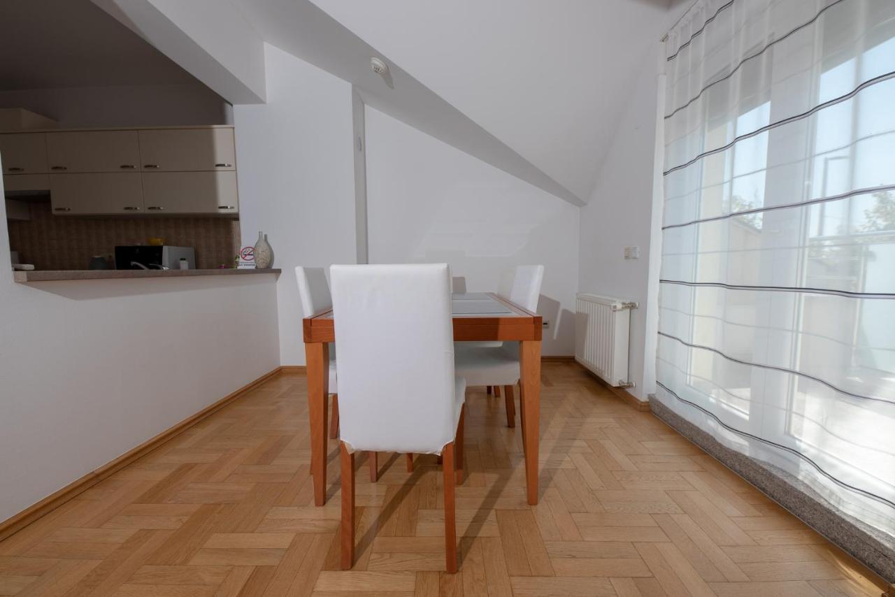 Apartmani Spoljar Zupanja Zewnętrze zdjęcie