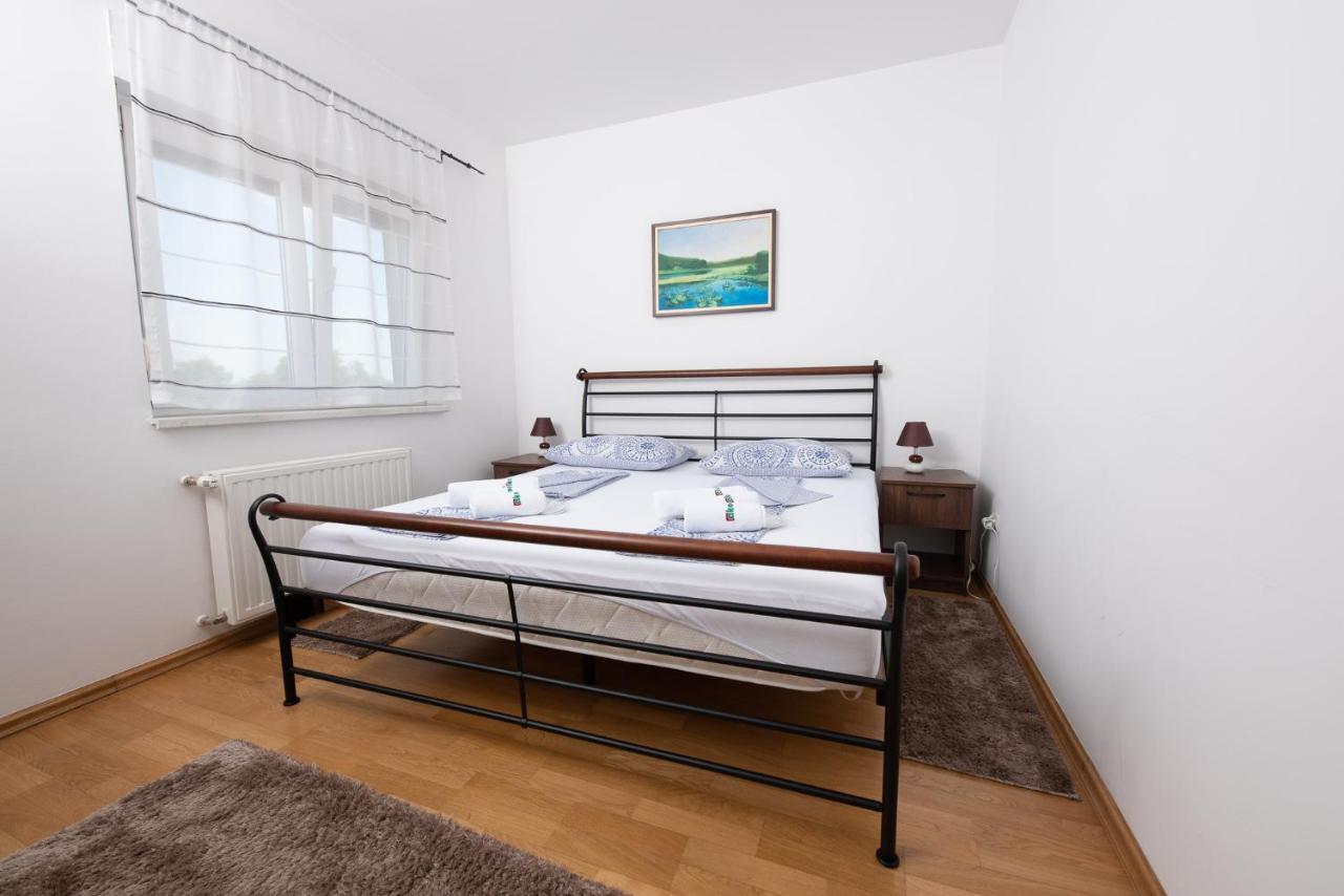 Apartmani Spoljar Zupanja Zewnętrze zdjęcie