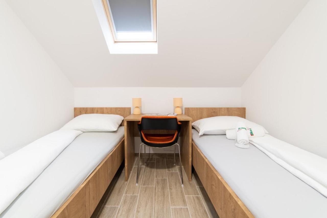 Apartmani Spoljar Zupanja Zewnętrze zdjęcie