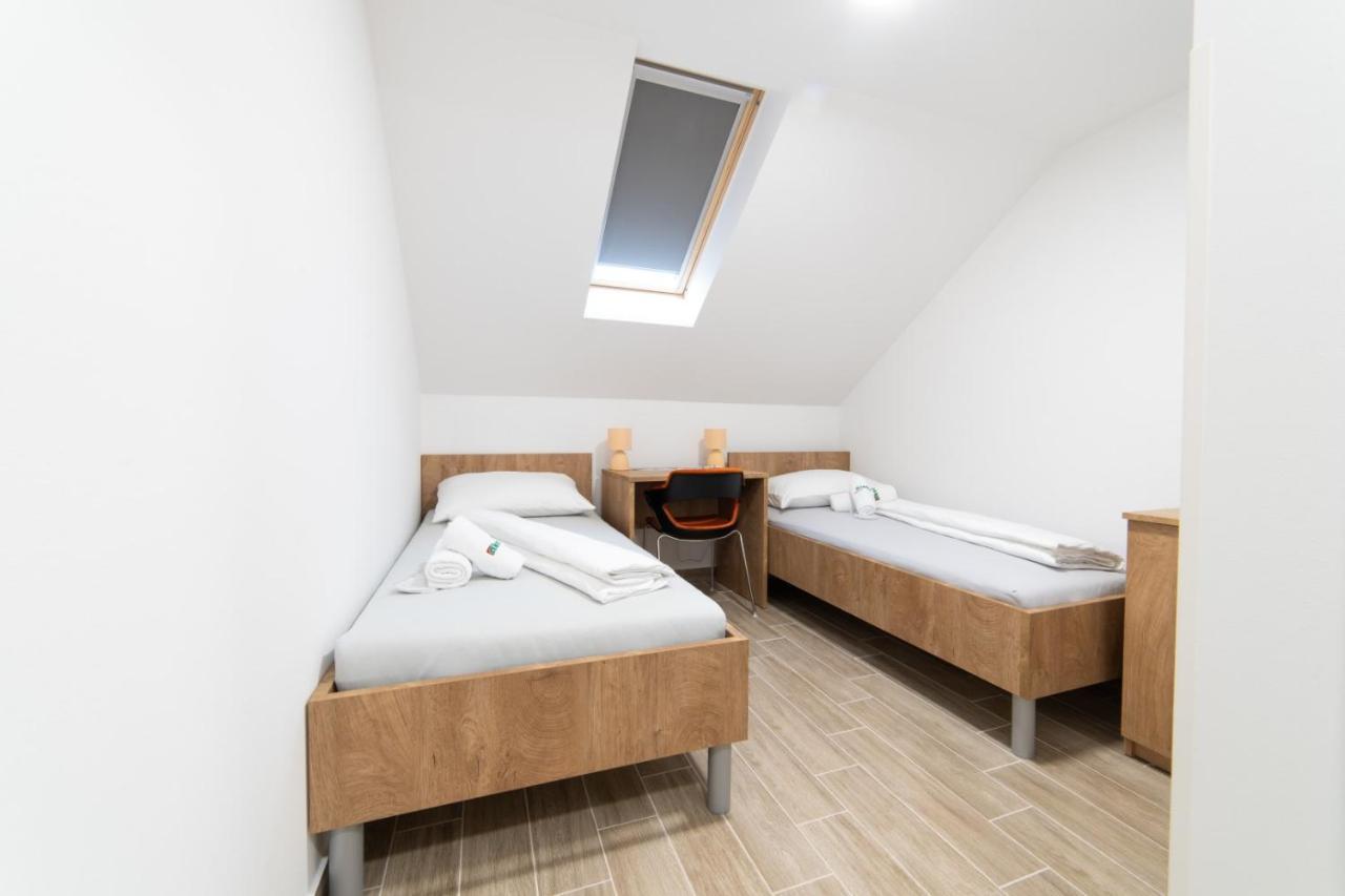 Apartmani Spoljar Zupanja Zewnętrze zdjęcie