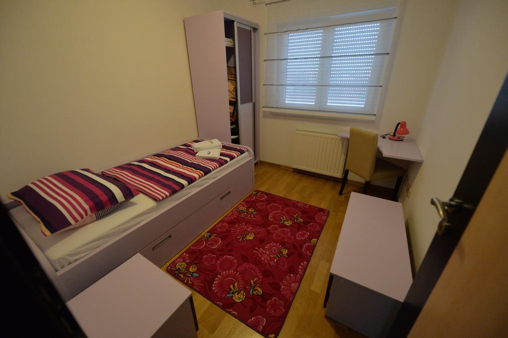 Apartmani Spoljar Zupanja Zewnętrze zdjęcie