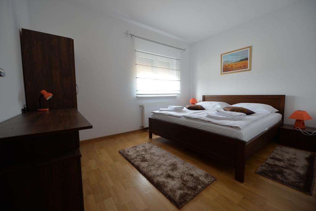 Apartmani Spoljar Zupanja Zewnętrze zdjęcie