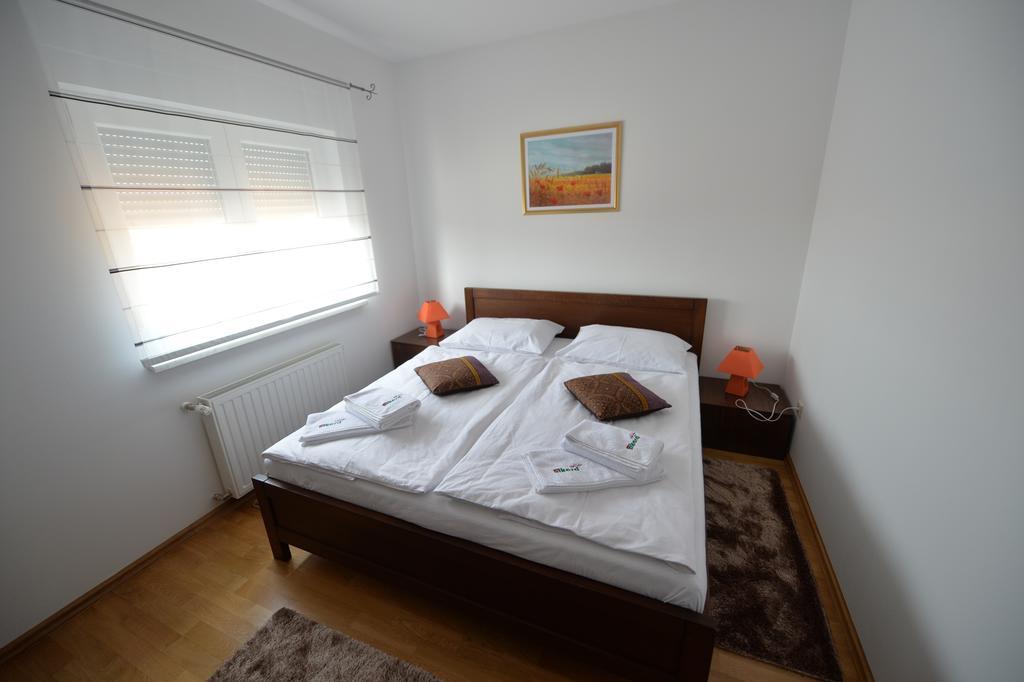 Apartmani Spoljar Zupanja Zewnętrze zdjęcie