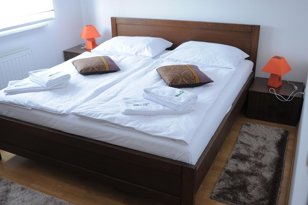Apartmani Spoljar Zupanja Zewnętrze zdjęcie