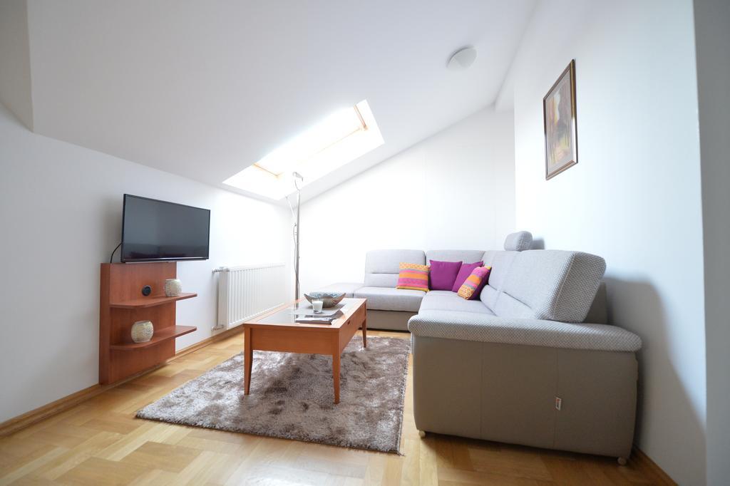 Apartmani Spoljar Zupanja Zewnętrze zdjęcie