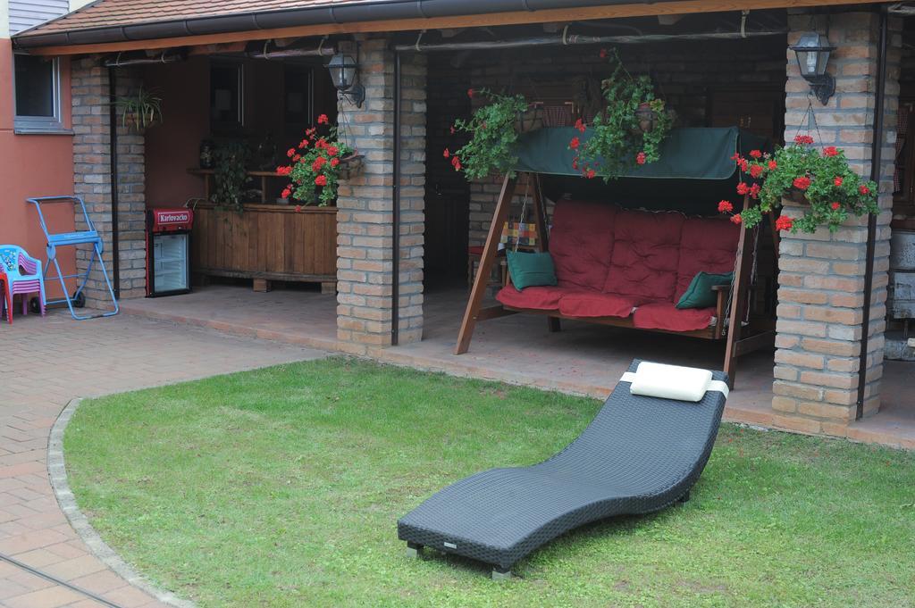 Apartmani Spoljar Zupanja Zewnętrze zdjęcie
