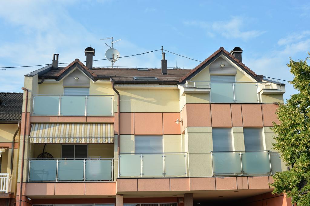 Apartmani Spoljar Zupanja Zewnętrze zdjęcie
